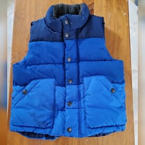 GAP Navy Puffer Vest with Snap  And Zipper Closures 3T